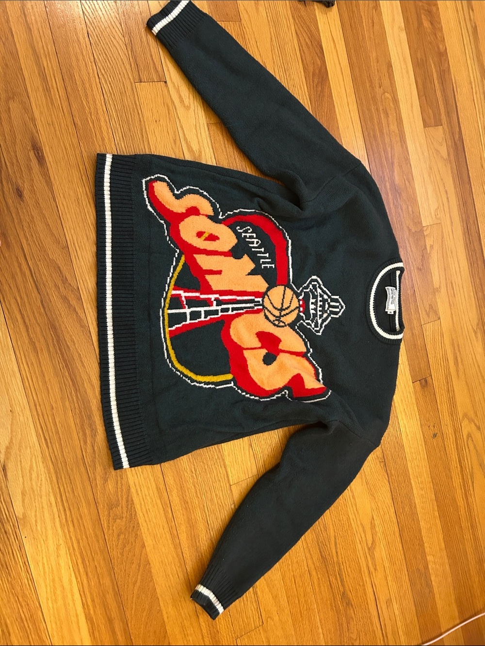 Seattle Sonics Retro Graphic Crewneck Sweater - green
